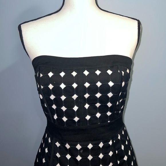 White house black market- Polka dot strapless dress - Picture 2 of 5